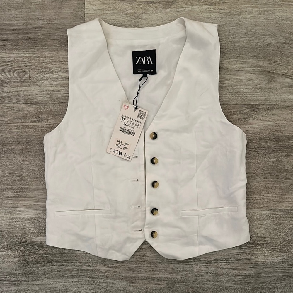 Zara White Button-Up Vest